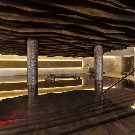 Serrano Palace فندق كالا راتخاذا